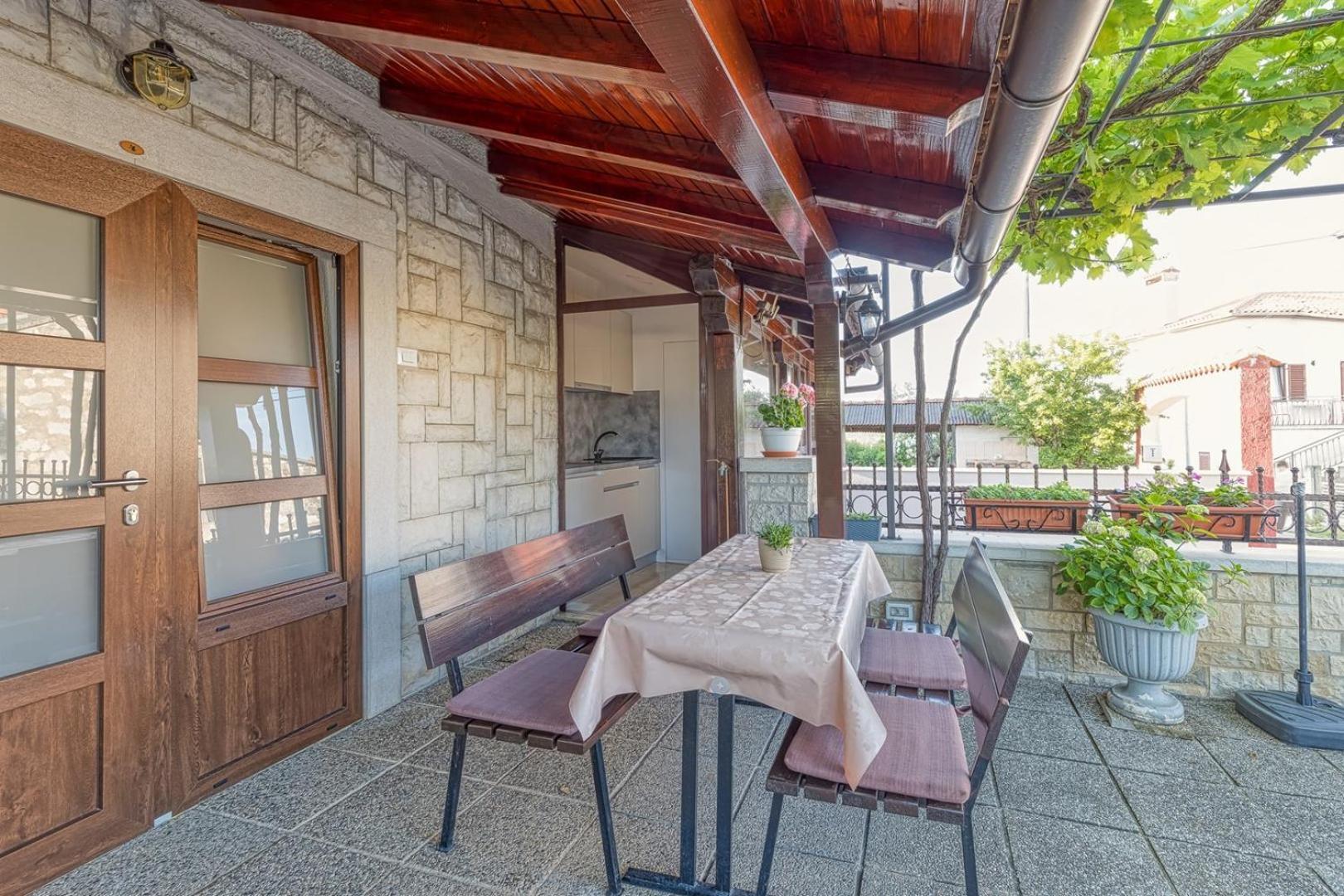 Apartment Vilma Funtana Exterior photo